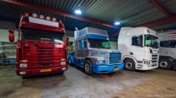 20251019-Tom-Holding-00290